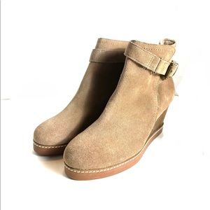 J. Jill | Wedge Suede Ankle Boot Tan 6 M